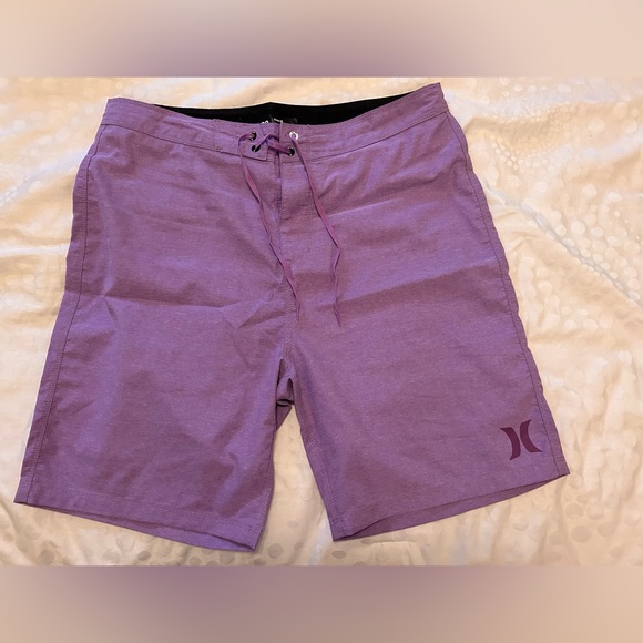 Hurley purple board shorts new size 32 - Picture 1 of 3